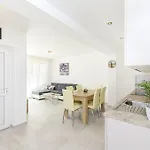 Apartment Nena *