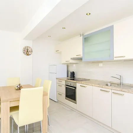 Apartman Nena *