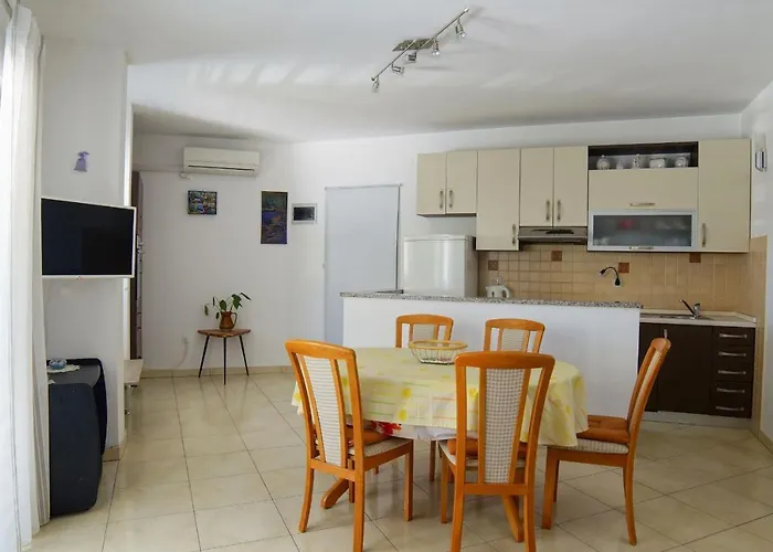Apartment Nena *