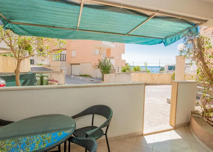 Apartment Nena *
