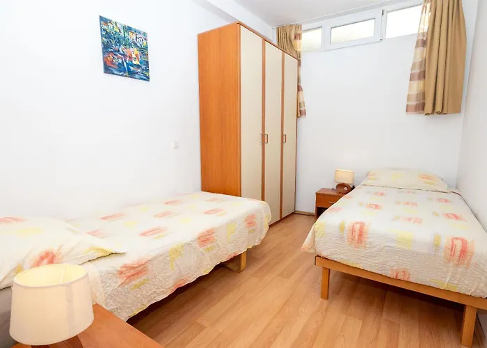 Nena Apartment Podstrana