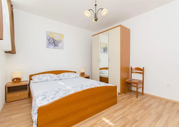 Apartment Nena *